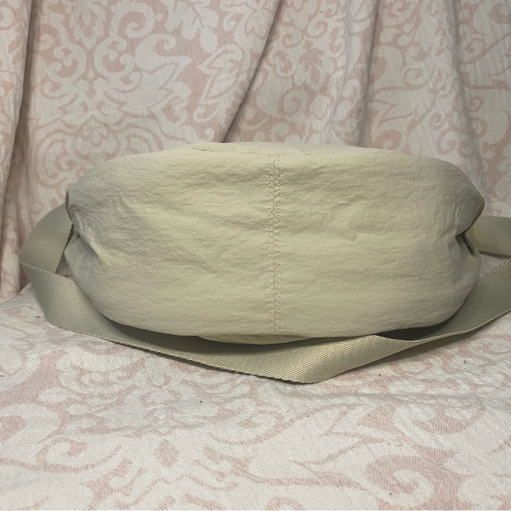 NWT Uniqlo Sling Bag in color Natural - Picture 3 of 12